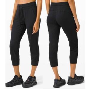 Lululemon Ready to Rulu Joggers Crop in Black 4 Athleisure Lounge Gym Workout